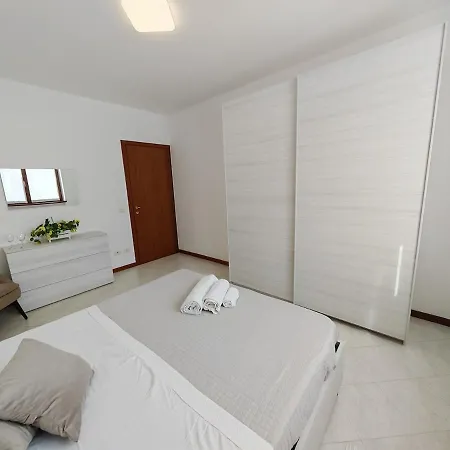 Casa Luna ארונה