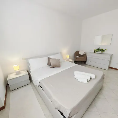 Casa Luna בית נופש ארונה